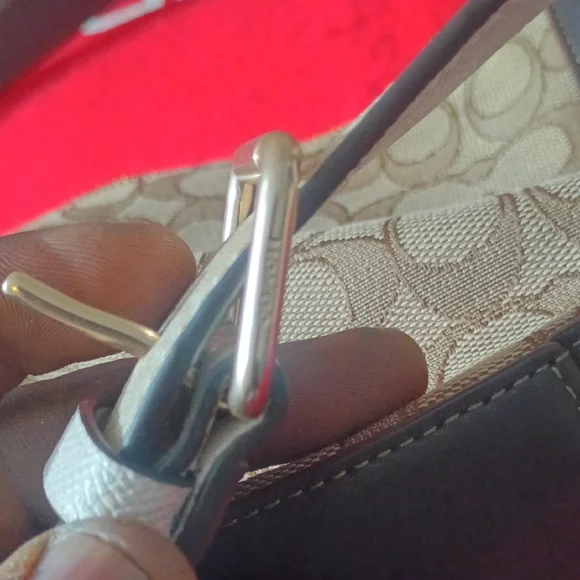 Coach Signature Tan and Brown Shoulder Bag - Picture 8 of 9